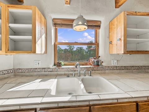 Photograph 16 of 18221 Quail Ridge Rd